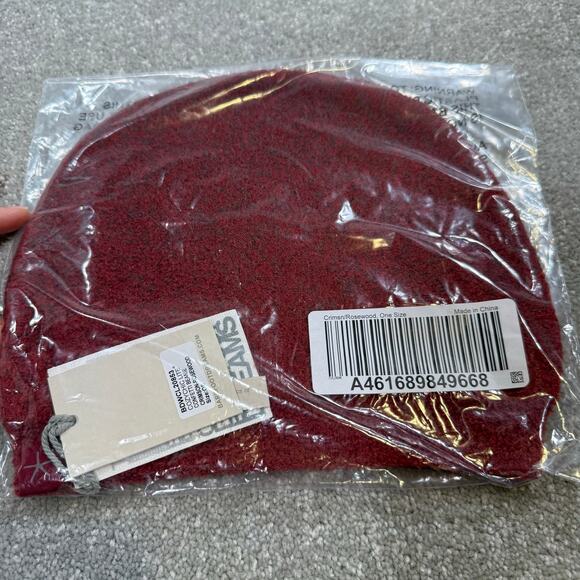 Barefoot Dreams NWT Cozy Chic Lite Confetti Beanie Hat Crimson Rosewood Red - Picture 8 of 10